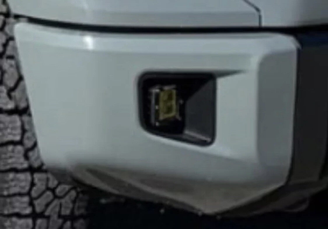 Tundra Front Bumper End Cap Lunar Rock (6X3) Passenger